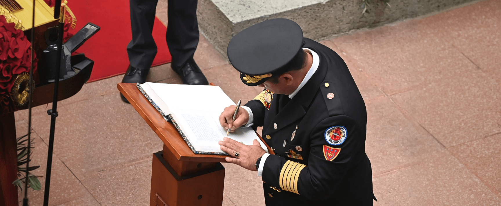 Firmas del Libro de Oro